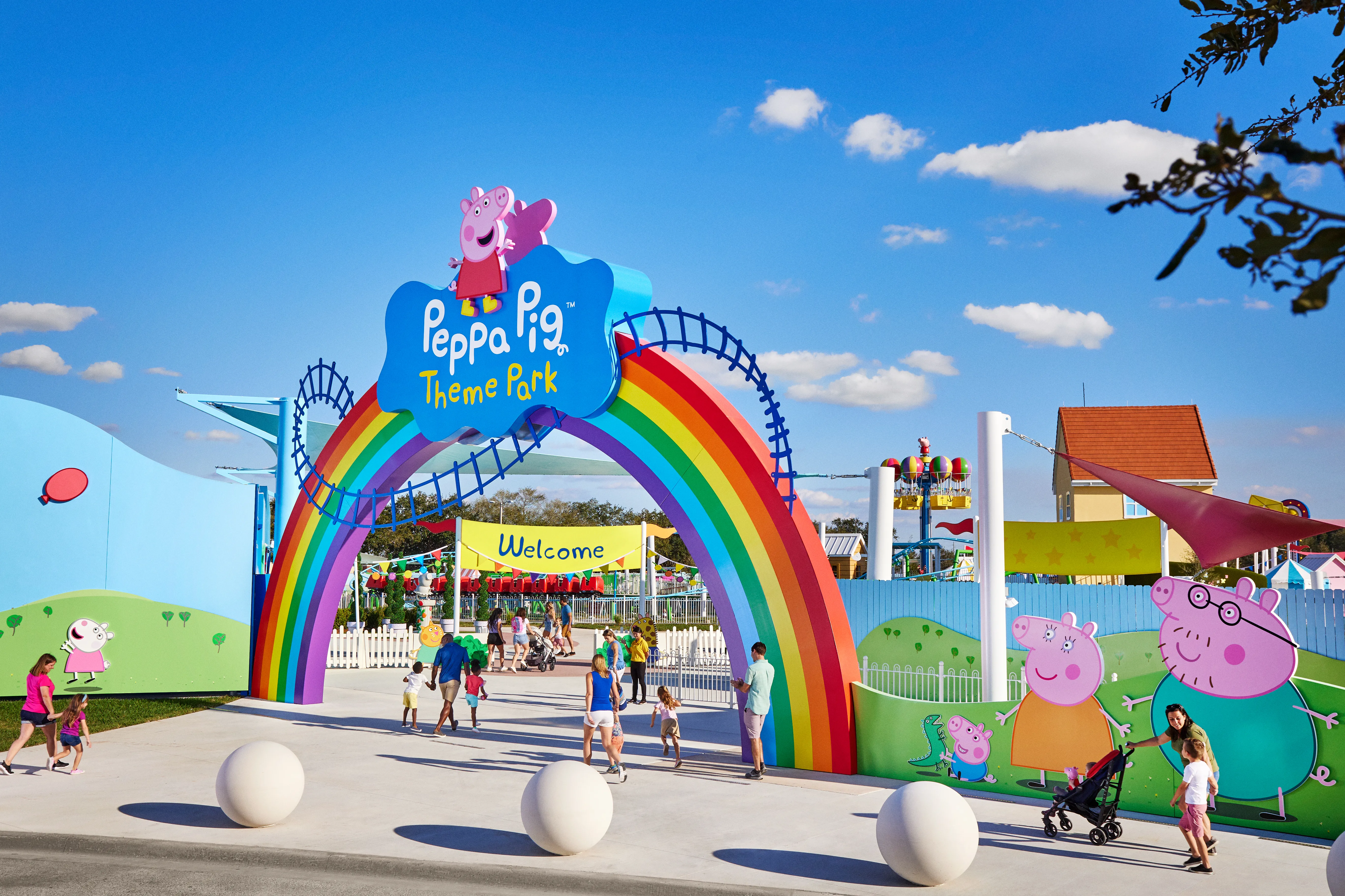 Entrance Arch Peppa Pig Theme Park